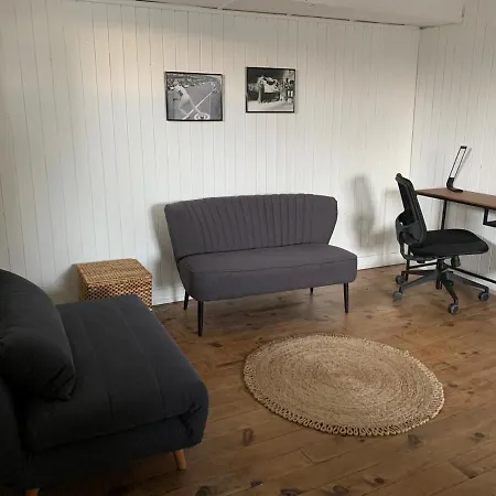 Maison Spacieuse A Boulieu Courtenay