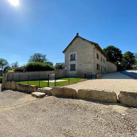Maison Spacieuse A Boulieu *